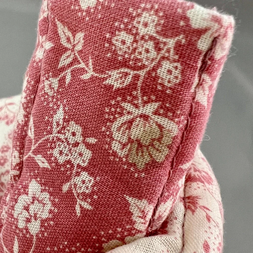 Vintage Tissue Box Cover Quilted Cottage Floral Lace Trim Mauve Pink Cream